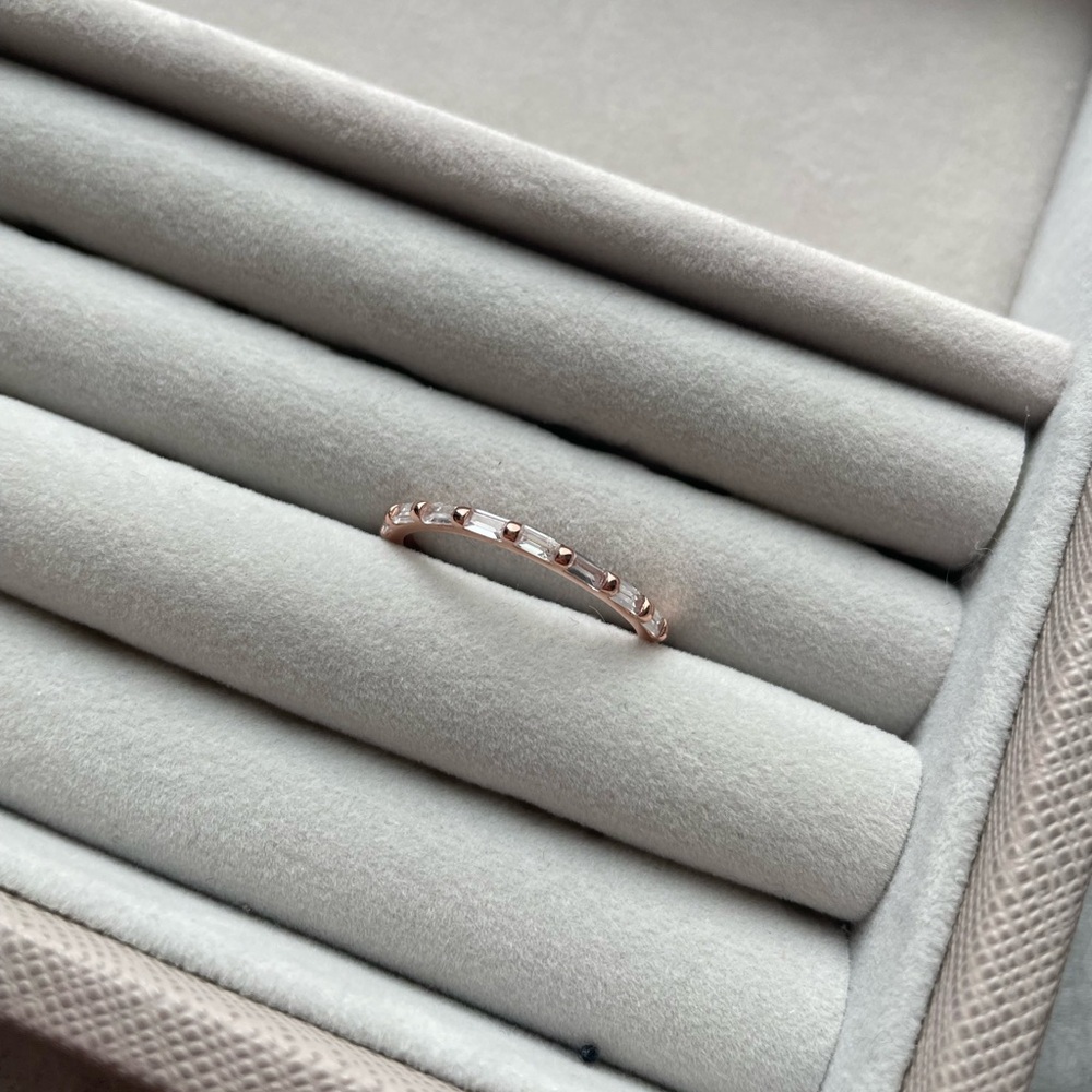 Elegant Rose Gold and Half Baguette Band